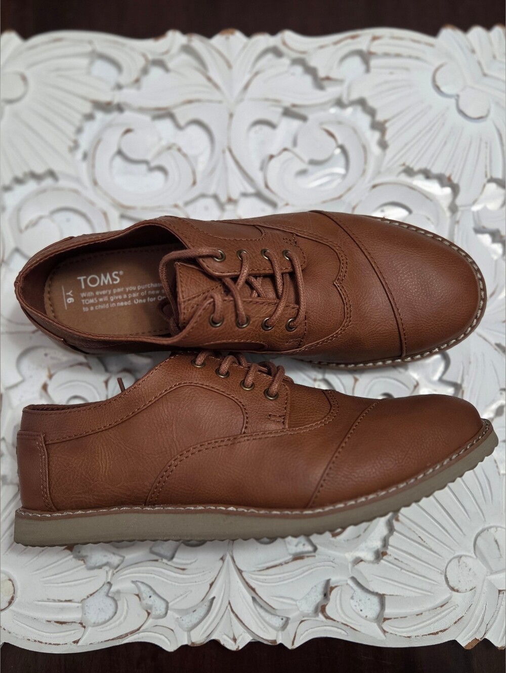 Toms Boys Oxford Lace Up Shoe Size Y6
